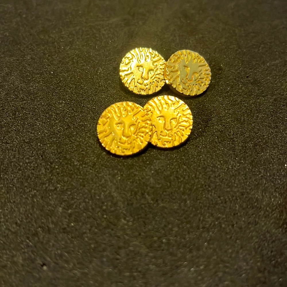 Lion head cuff links in Antique gold - Picture 1 of 2